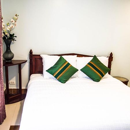 Family Boutique Hotel Vientiane Buitenkant foto