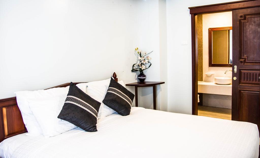 Family Boutique Hotel Vientiane Buitenkant foto