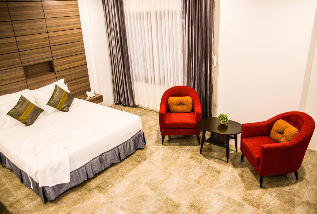 Family Boutique Hotel Vientiane Buitenkant foto