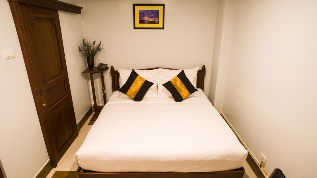 Family Boutique Hotel Vientiane Buitenkant foto