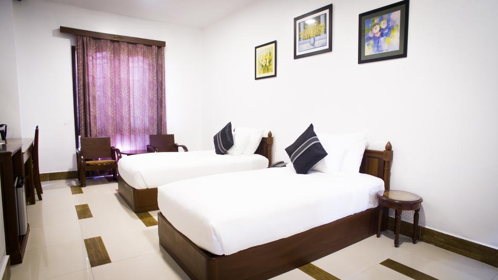 Family Boutique Hotel Vientiane Buitenkant foto