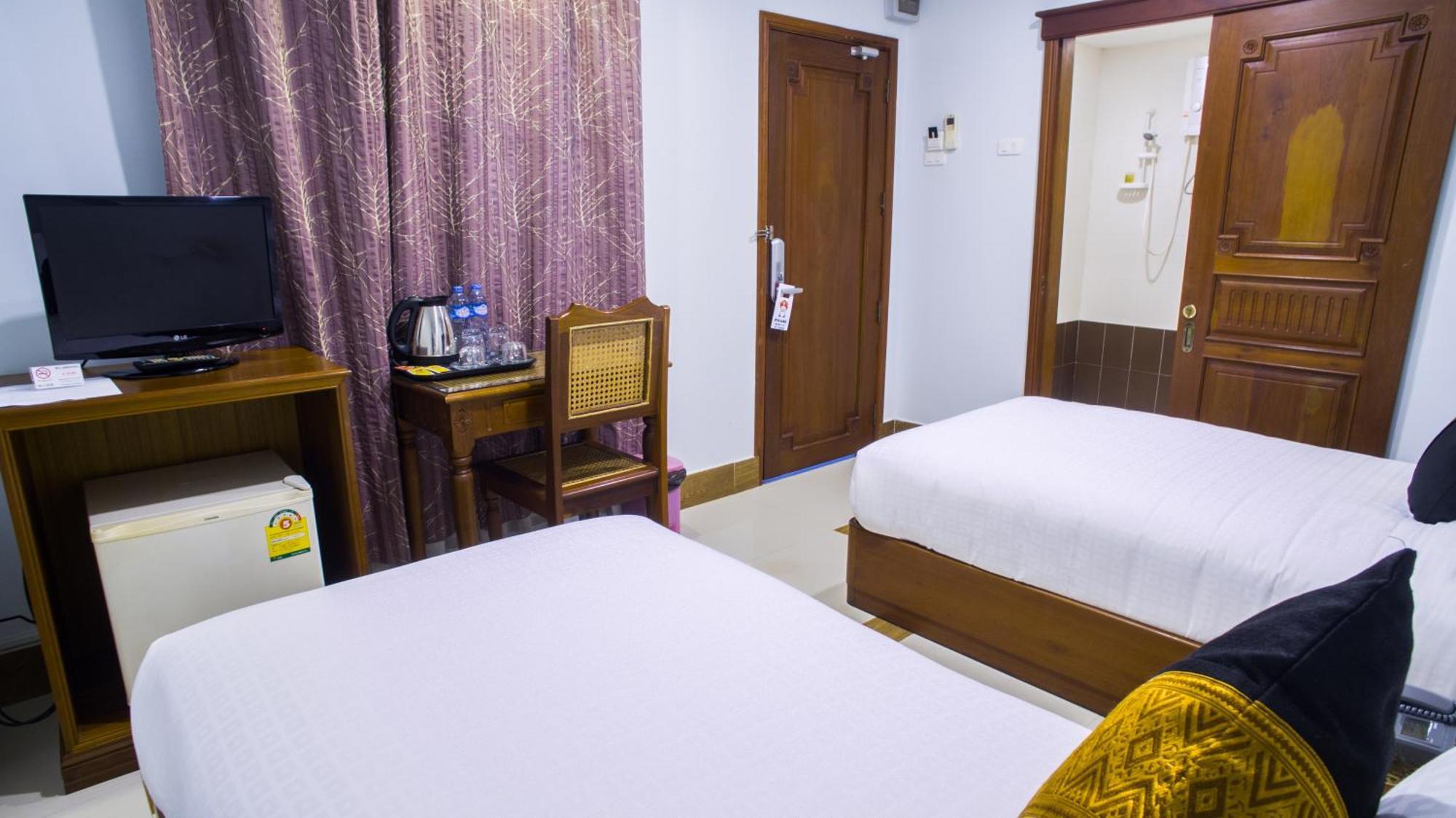 Family Boutique Hotel Vientiane Buitenkant foto